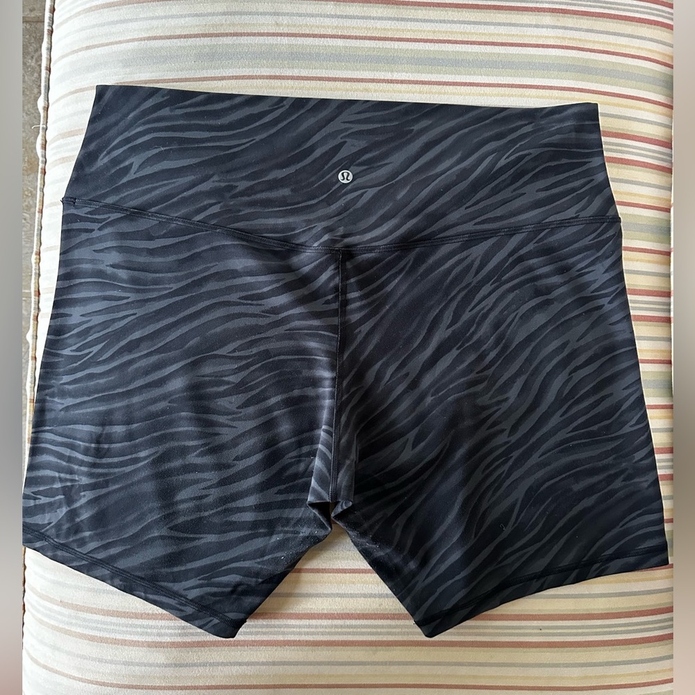 Lululemon Align High Rise Short 8”, size 20, $25